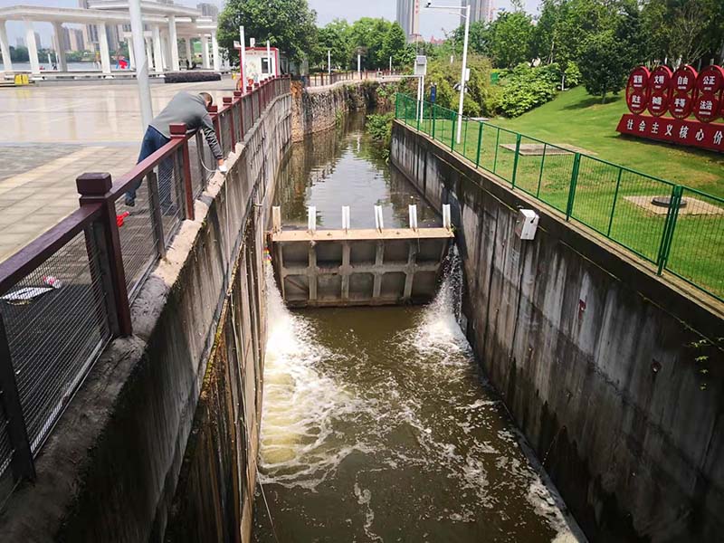 水资源破坏和水污染
